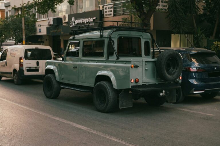 land rover 110 pickup