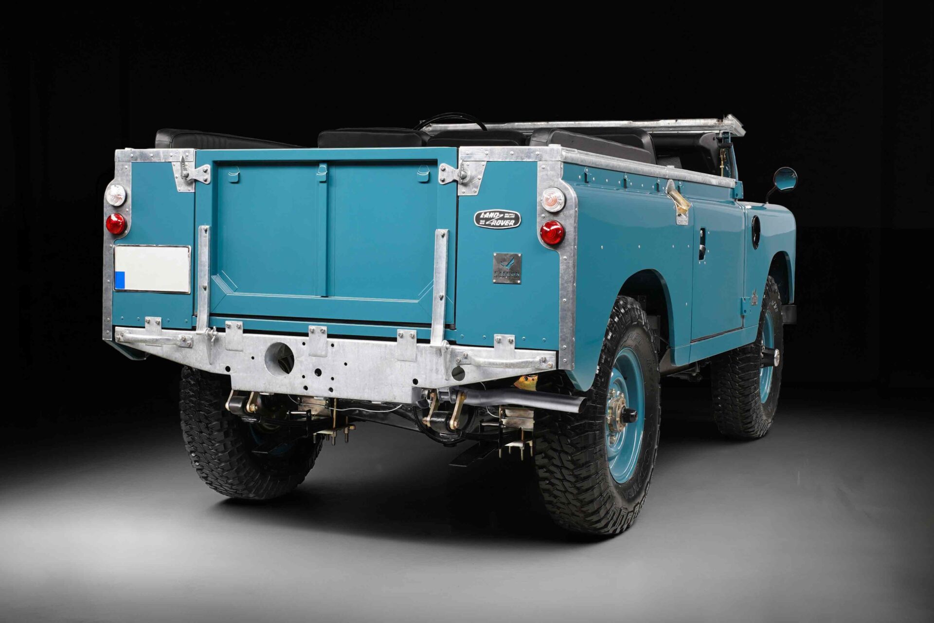 land rover series 3 - rear view