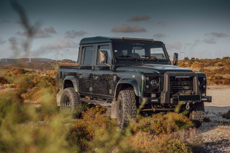 british-racing-green-land-rover-defender-miami.jpg