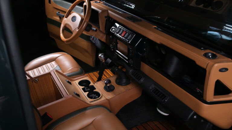 british-racing-green-land-rover-defender-miami.jpg