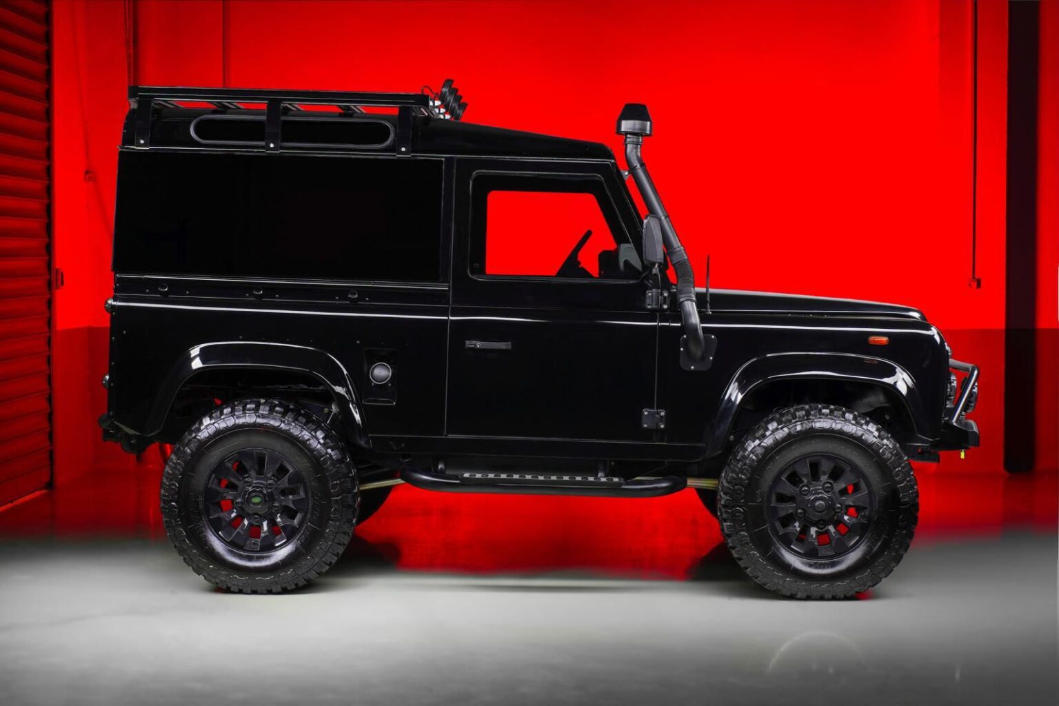 Custom Land Rovers for Daily Drives | Phoenix Restorations
