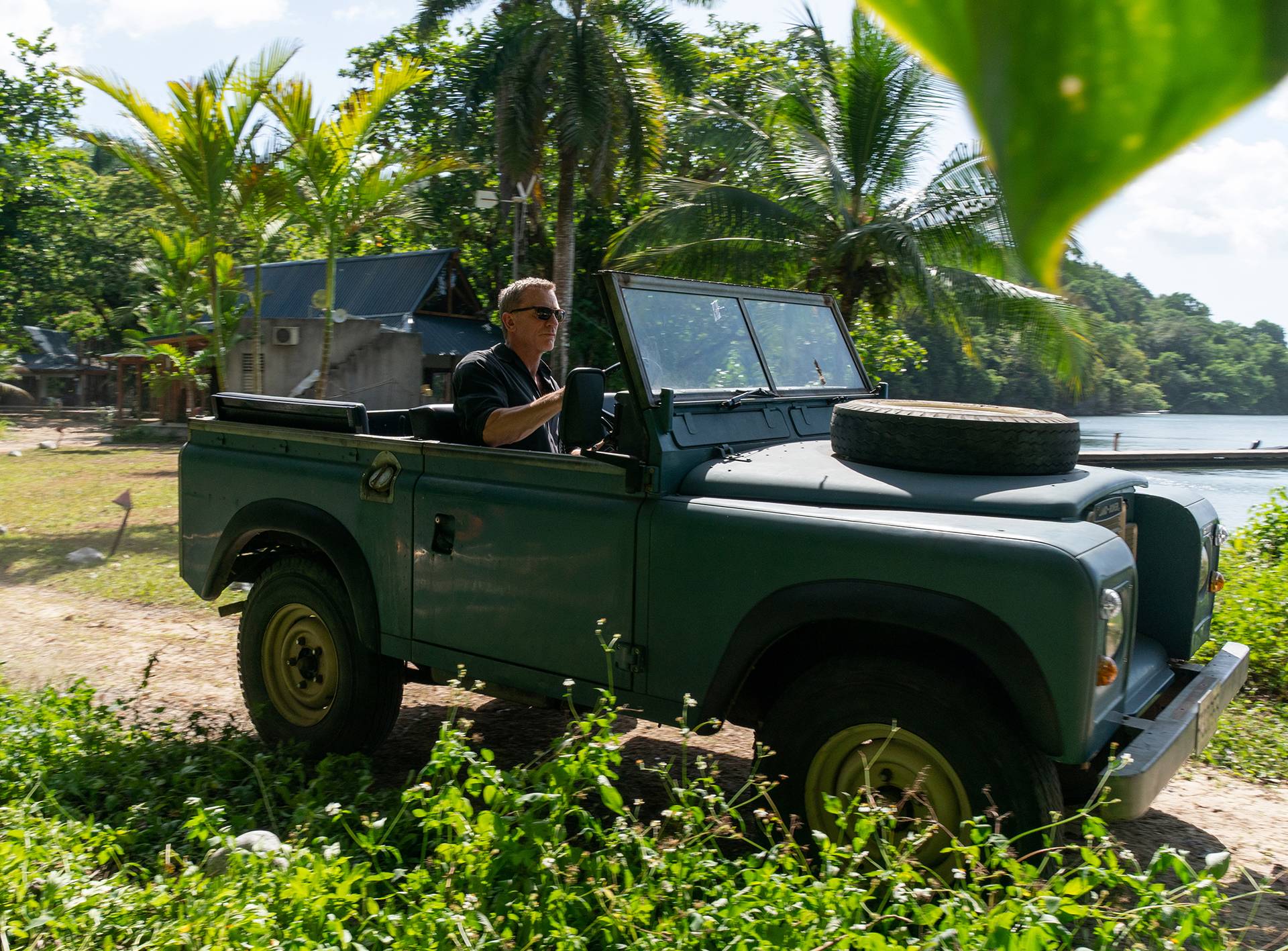 Land Rover Series - No time to die