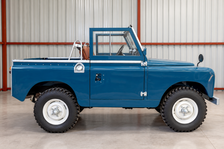 Side shot land rover series 2